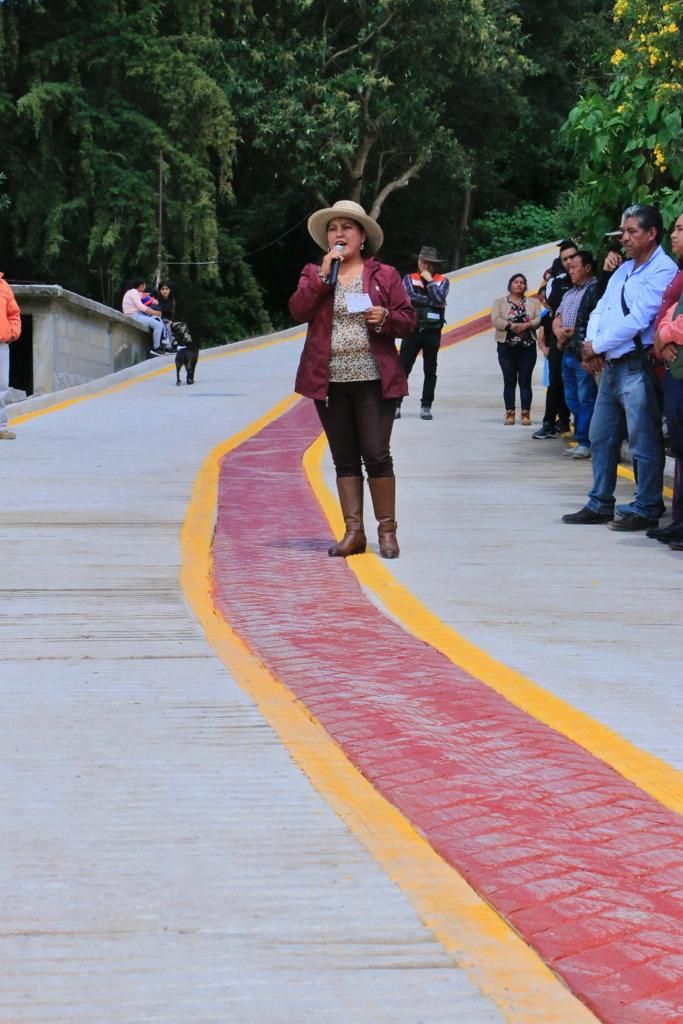 En la primera zona de Capulhuac ya cuentan con una pavimentada vía de comunicación en calle El Pocit